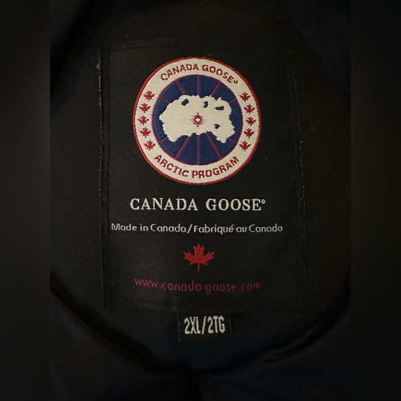 Canada Goose Expedition Level 4 XXL Black Coyote Fur Trimmed Parka - Picture 4 of 7